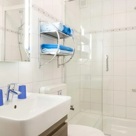 Utholmer-strasse-1-ferienwohnung-nr-01 *